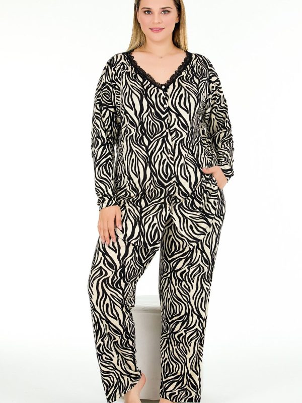 Zebra Desenli Yumuşacık Pijama Uzun Kollu Üst Düğmeli Büyük Beden Viskon Kumaş Pijama Takımı 11377 - Görsel 2